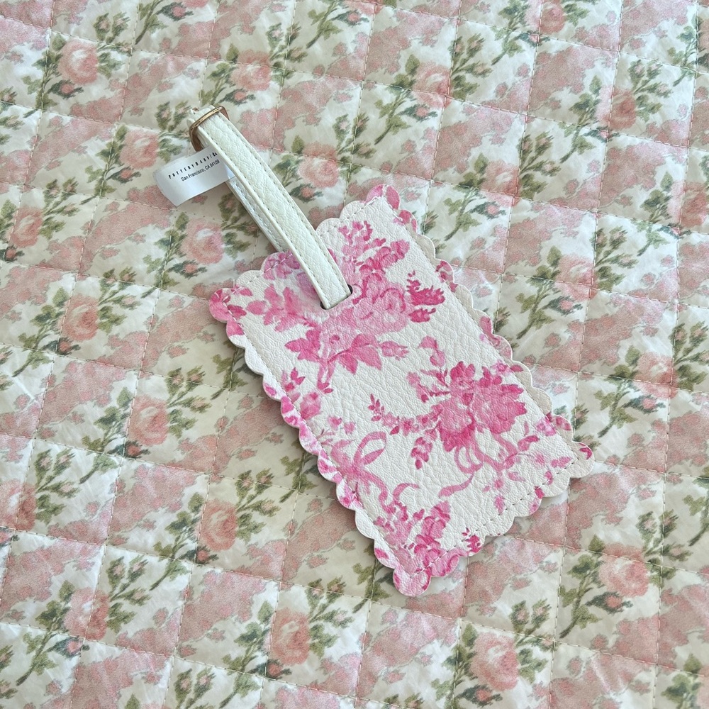LoveShackFancy Luggage Tag💖